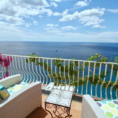 Romance In Positano